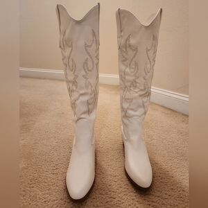 NWT White Western Knee-High Boots